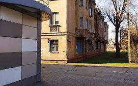 Apartment On Kryvorizhstal Street 35-19